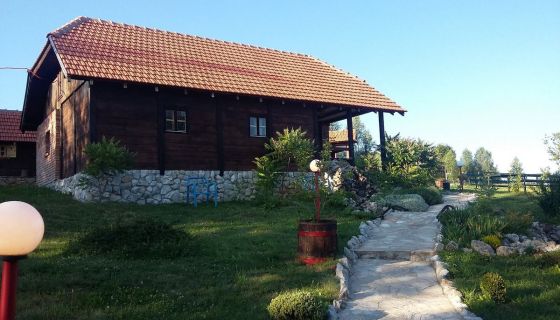 Etno kuća "Ilić" Uvačko jezero