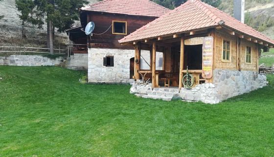 Koliba Vrelo - Etno domaćinstvo "Čkonjević" Štitkovo