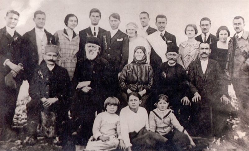Задруга Поповића, снимљена 1930. године Фото Приватна архива