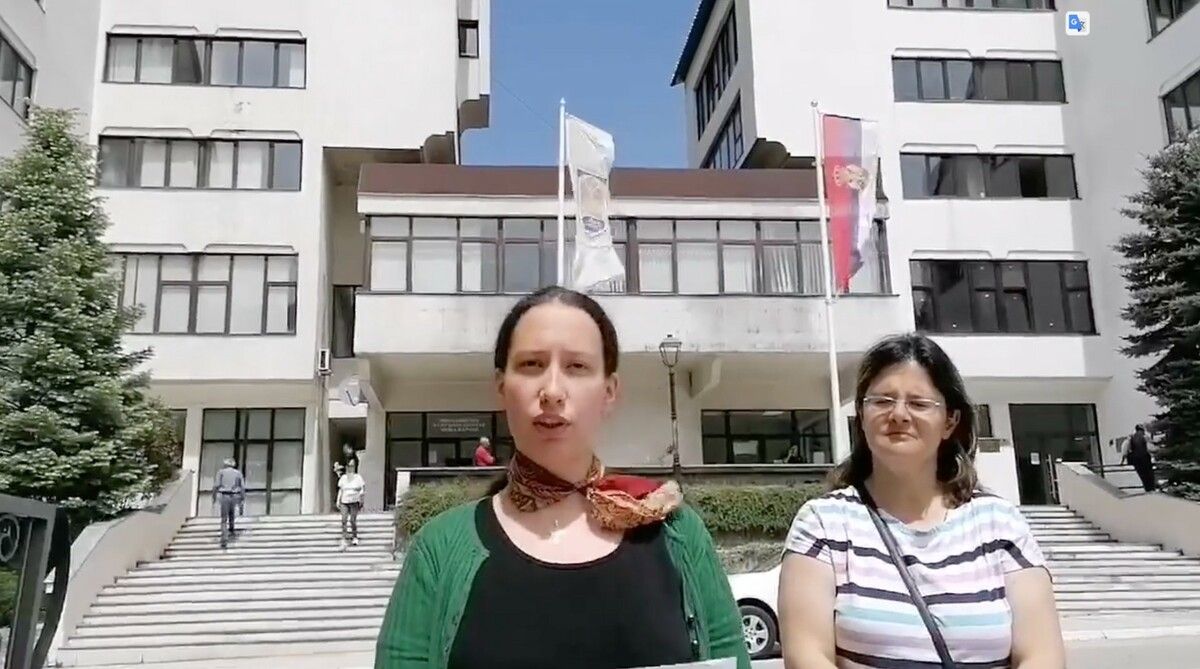 Ленка Новаковић и Оливера Матовић на конференцији за новинаре ОО Двери
