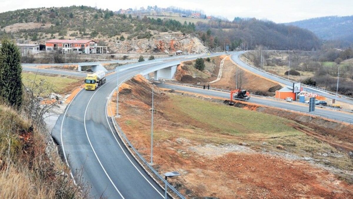 Урађен и нови надвожњак у Сушици на магистрали између Ужица и Златибора (Фото С. Јовичић)