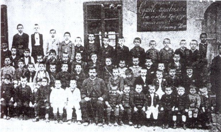 Ђаци школе у Пријепољу 1892. године, Фото: Архива