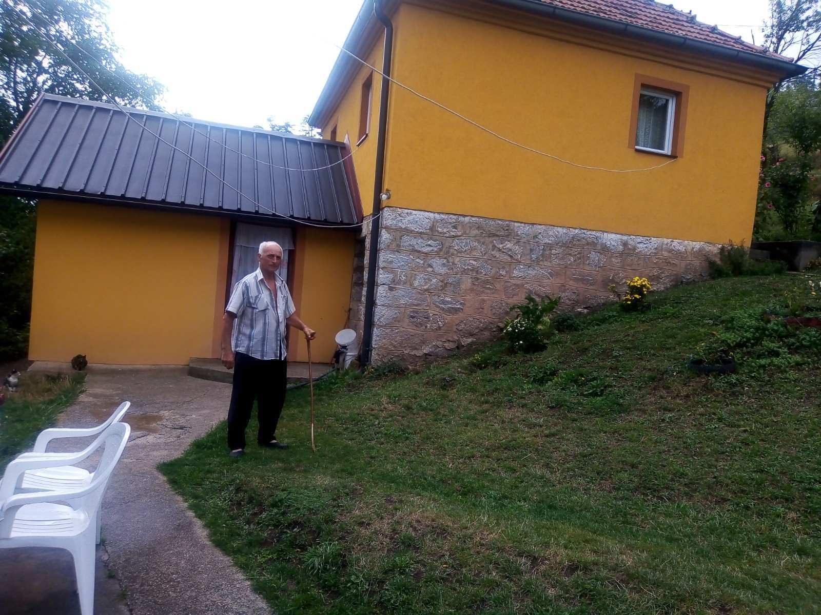 Пси насрнули на кућном прагу (Фото: М. Пауновић)