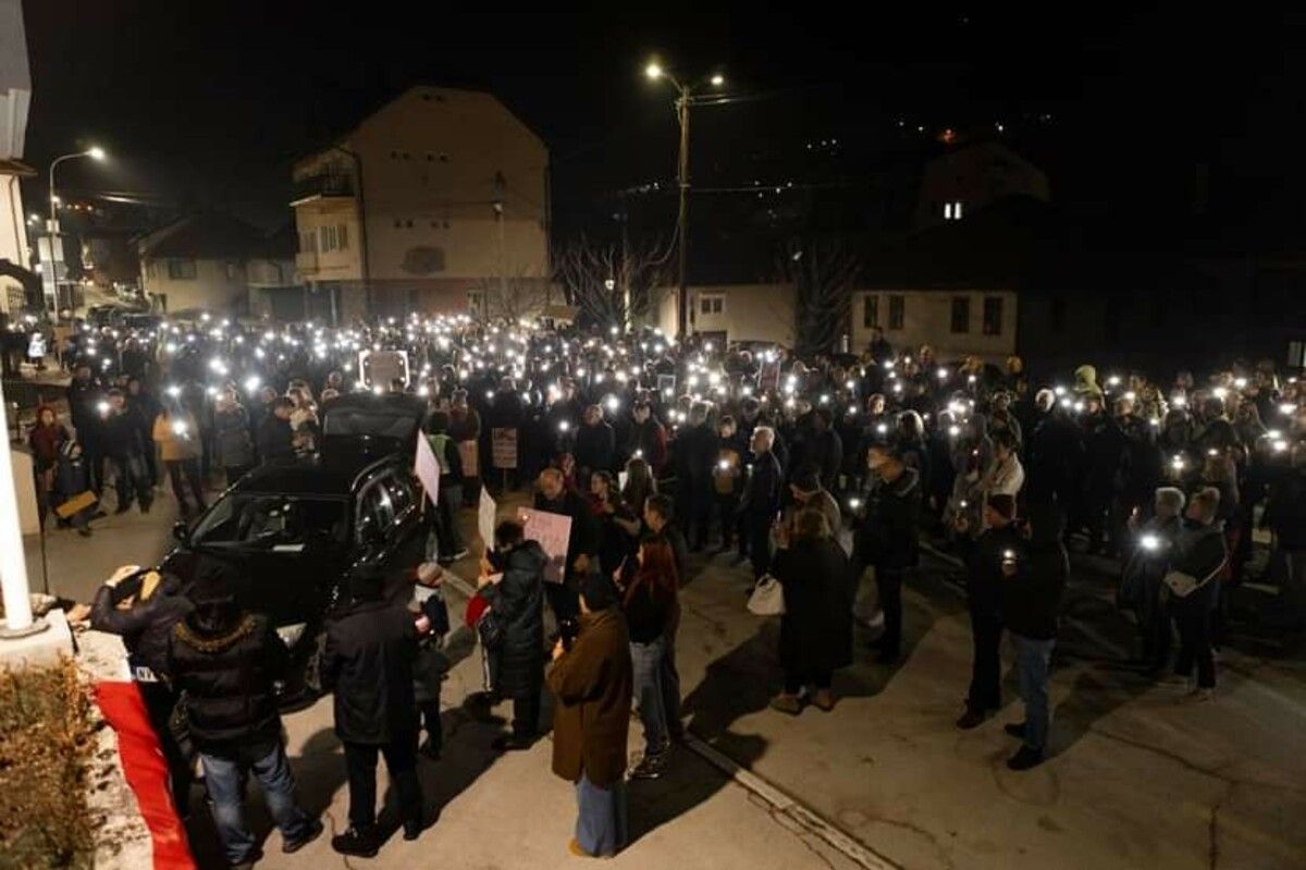 Грађани Нове Вароши подржали студентски протест за истину и одговорност