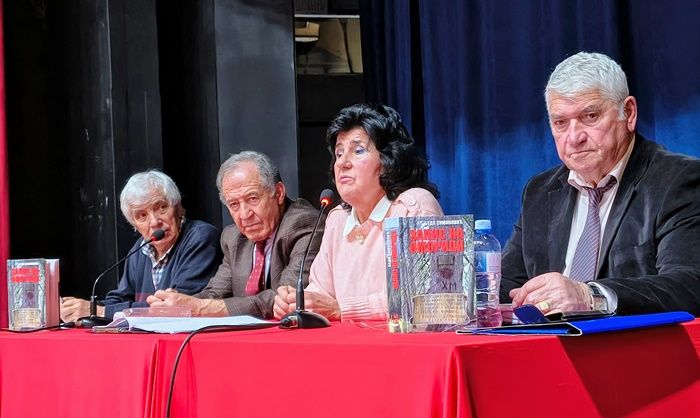 Сведочи и опомиње - промоција књиге у Дому културе (Фото: Ж. Дулановић)