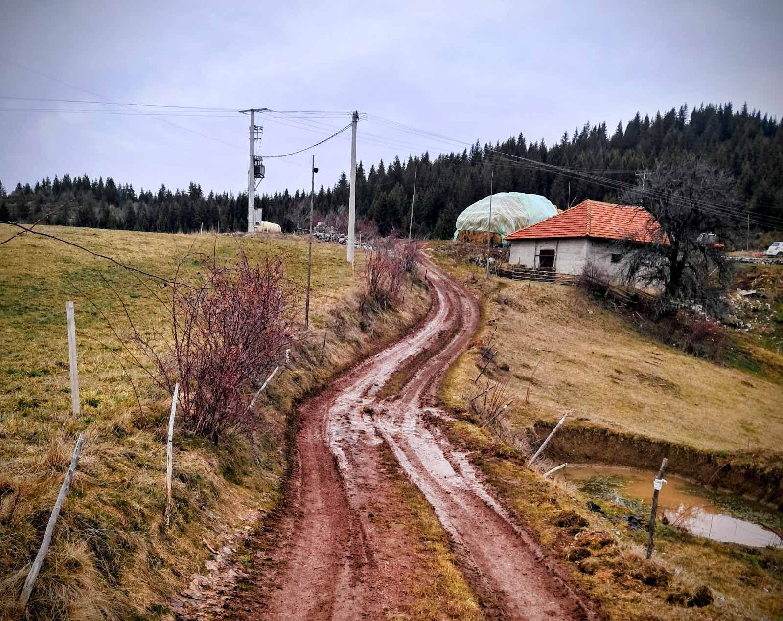 Иловача и подбаран терен прождиру тампон преко Јовановог брда