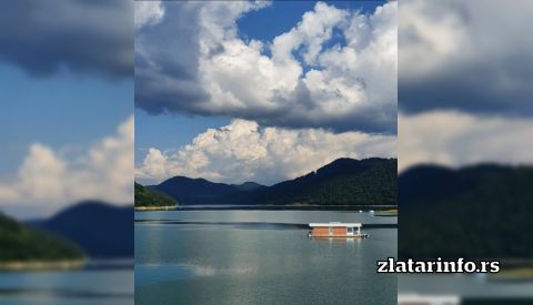 Splav "Maria" Zlatarsko jezero