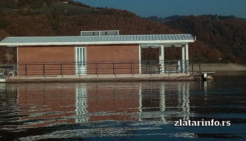 Splav "Maria" Zlatarsko jezero
