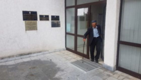 Неисправан лифт мучи кориснике Центра за социјани рад