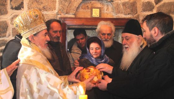 Слава у Дубници - епископи Атанасије и Филарет и игуман Павле (Фото: Д. Гагричић)