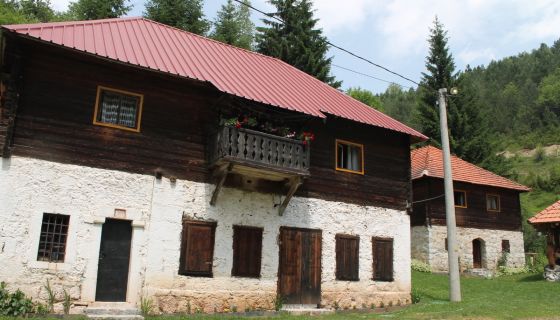 Умеће народних мајстора без затите и презентације