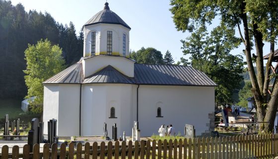 Црква  Св.Благовештења у Штиткову