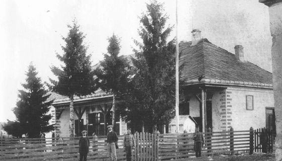 Српска царинарница и караула на Јавору 1912. (Фото: Збирка Библиотеке)