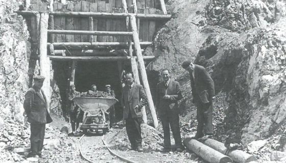 Ударнички: ручно копан тунел Радоиња – Бистрица (Фото: Књига „ Лимске ХЕ“)
