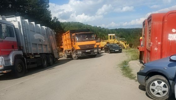 Мештане нису уплашиле претње,  камиони и багери